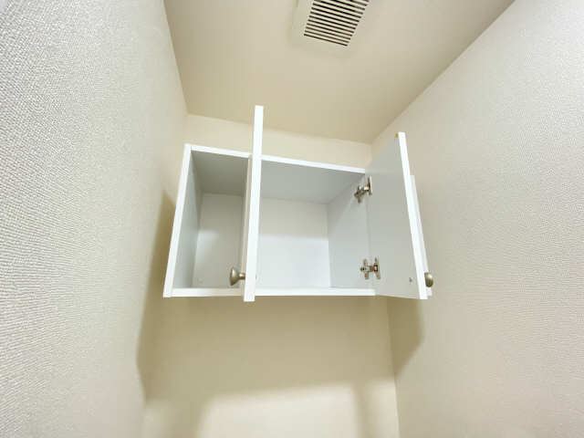 ＷＣ上部の棚