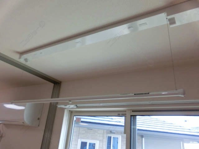 室内物干しバー