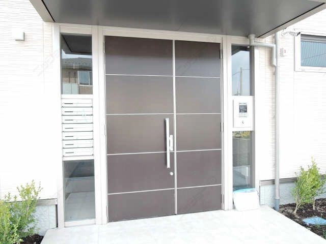 エ  ントランス