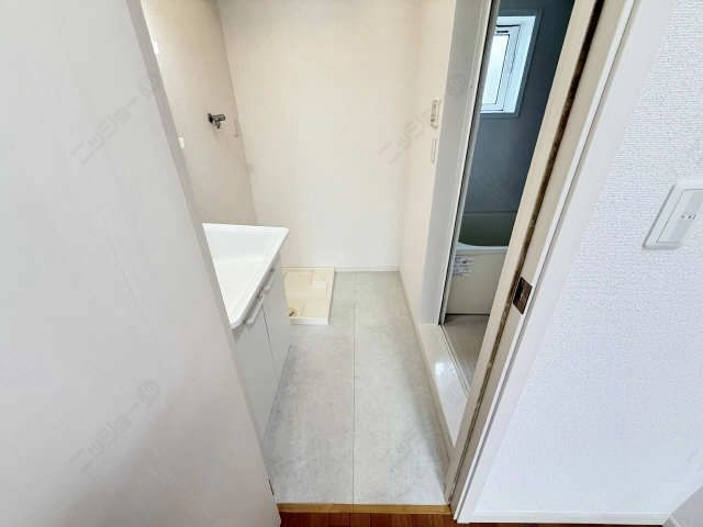 脱衣所-2