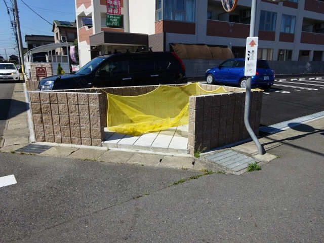 敷地内ゴミ置き場