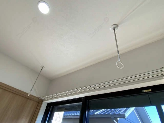 室内物干（洋室）