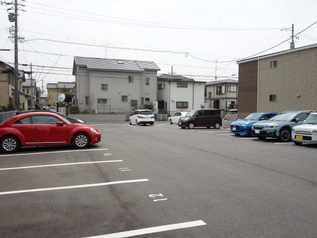 ルネスソシア 2階 駐車場