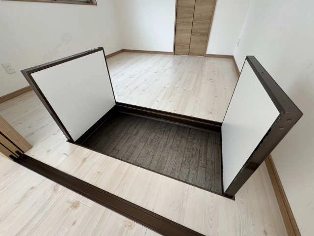 床下収納(南洋室)