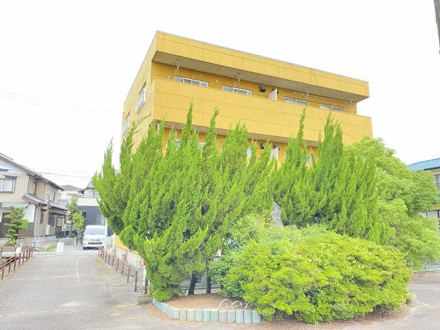外観（東側）