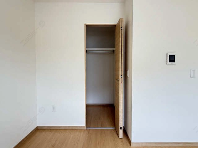 収納（２階南洋室）