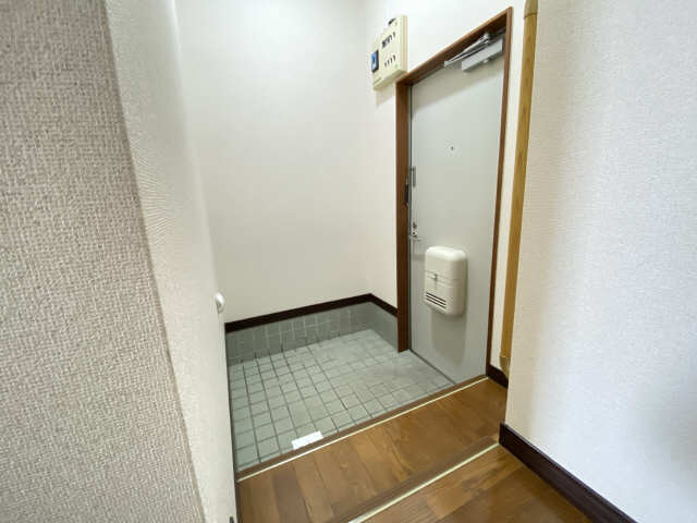 玄関内
