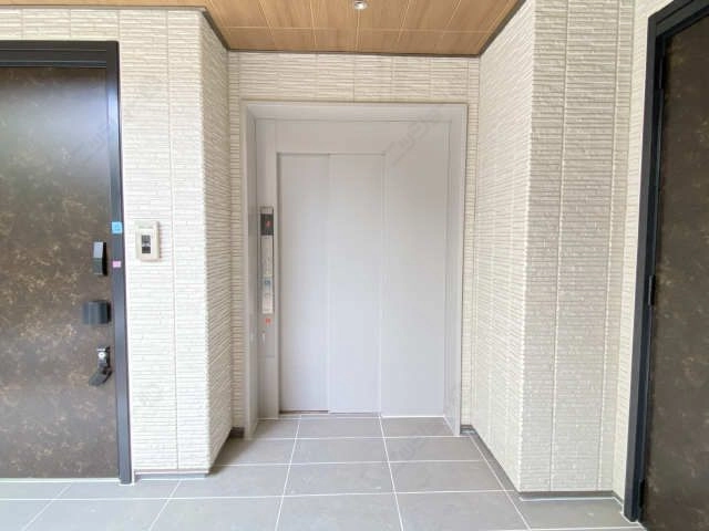 エレベーター-2