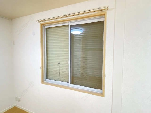 シャッター（南洋室）