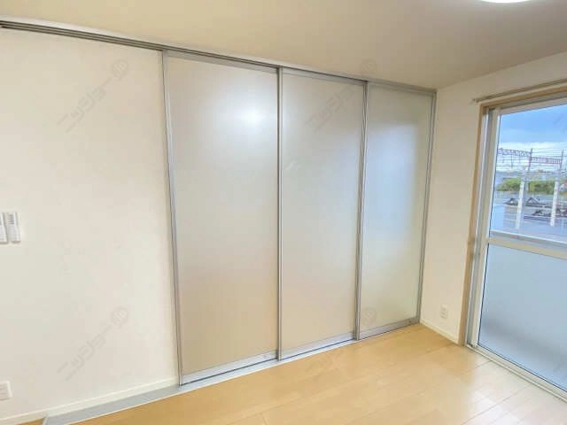 スライドスクリーン