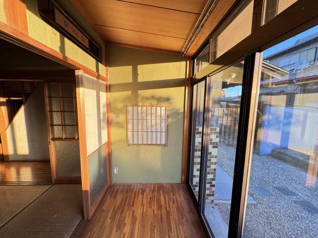 広縁