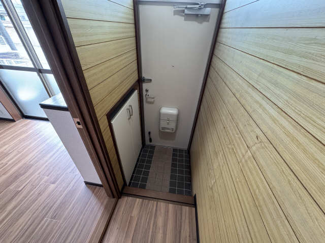 玄関‐２