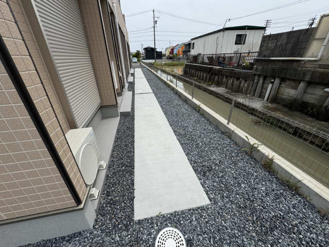 玄関前通路