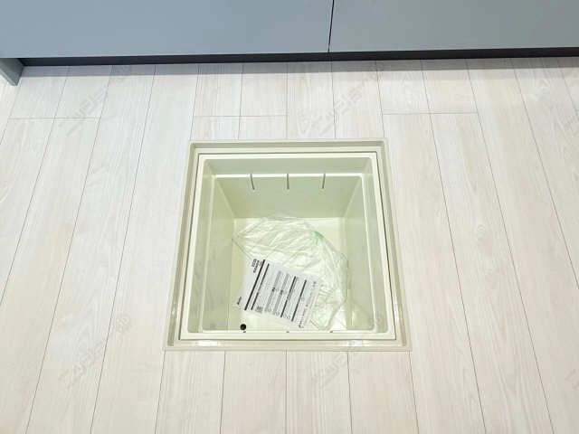 キッチン床下収納