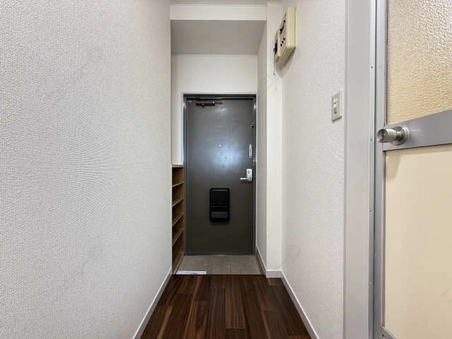 玄関内