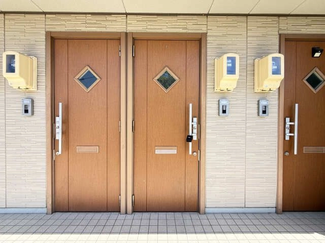 玄関ドア
