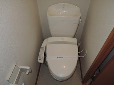 レオパレストゥインクル２１ 1階 WC