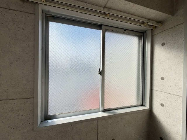 窓（西側）