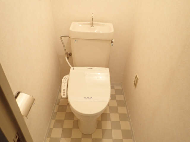 ミラ川名 2階 WC