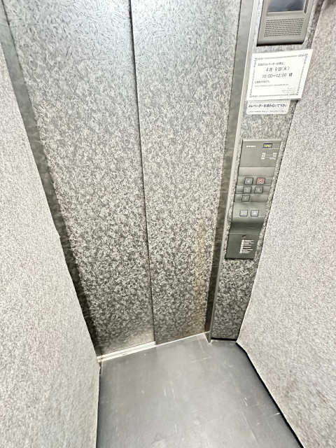 ザ・モーク桜山 6階 エレベーター