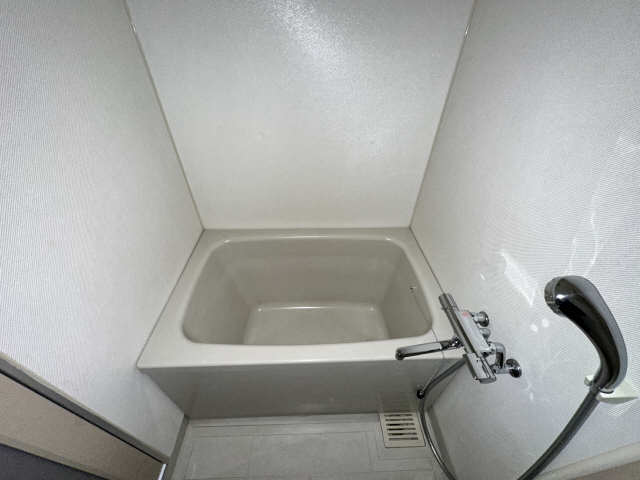 ザ・モーク桜山 6階 浴室