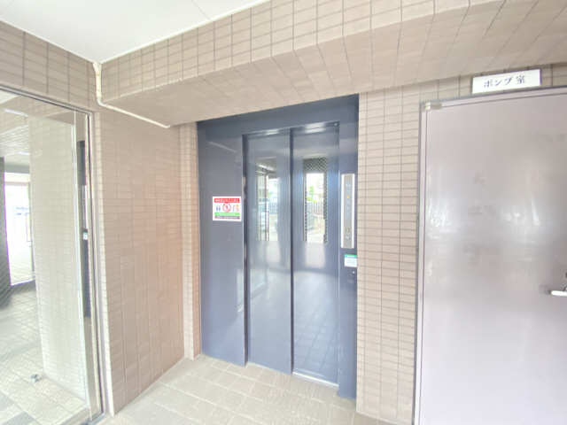 エレベーター