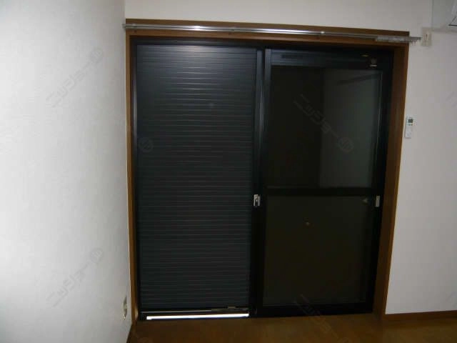 シャッター雨戸