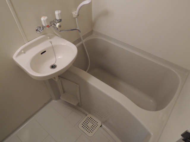 三恵ハイツ 2階 浴室