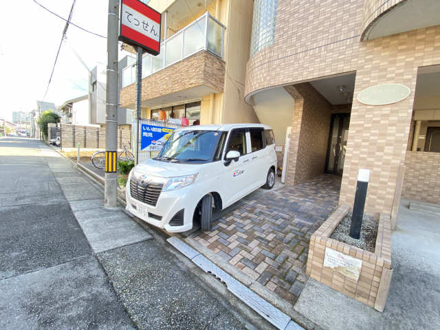 グレイス・１ 1階 駐車場