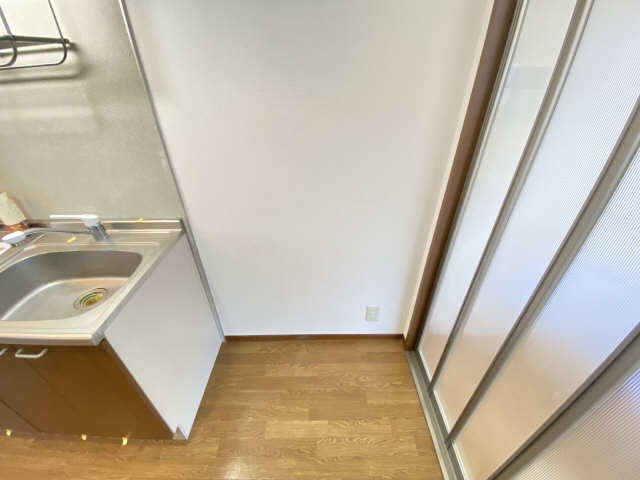 冷蔵庫置き場
