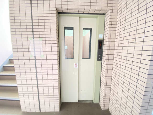 エレベーター