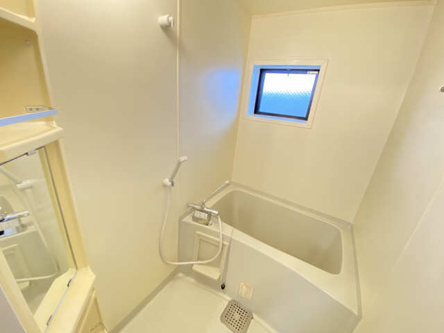 メモリアルハープ 1階 浴室