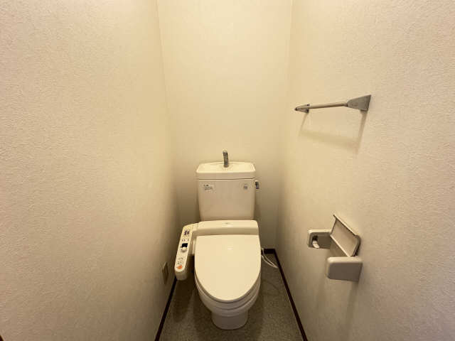 レ　ドゥーズ　シャンブル 2階 WC
