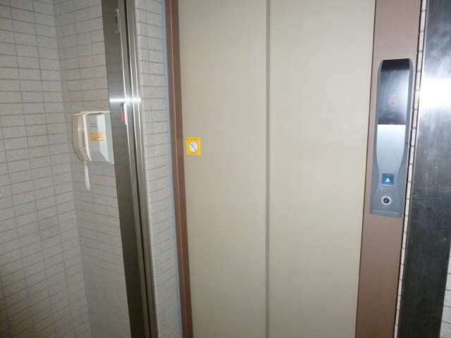 クレストＭＫ荒畑 2階 エレベーター