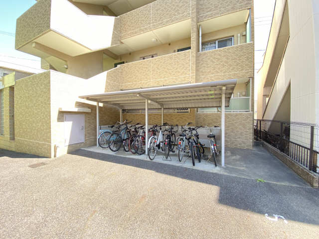 駐�輪場