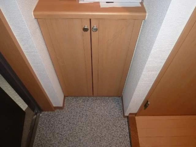 シューズボックス