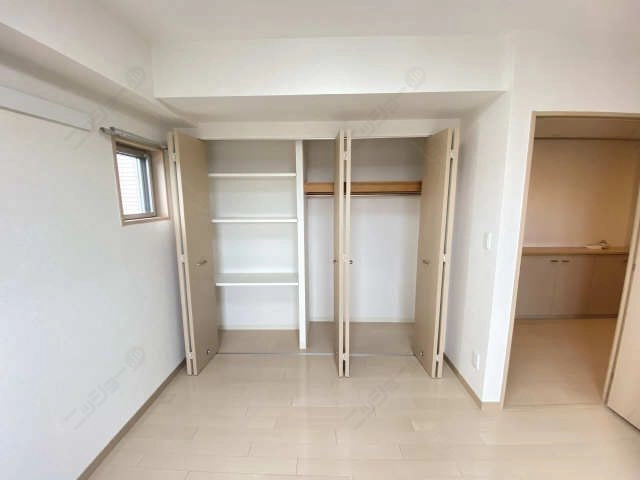 収納（北東洋間）