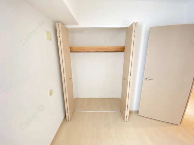 収納（北西洋間）