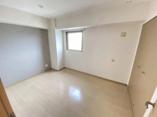 室内（北西洋間）