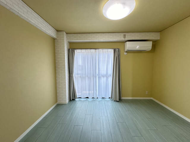 室内（南洋間）