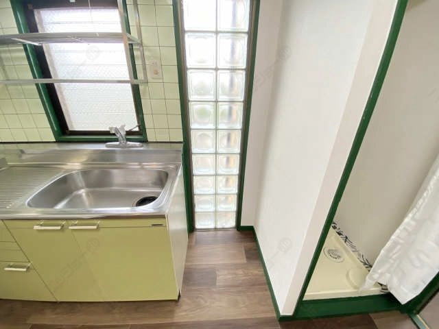 冷蔵庫置き場