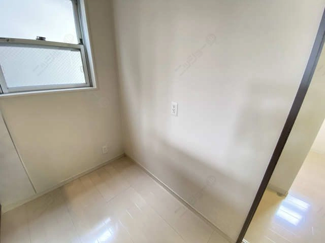 冷蔵庫置き場