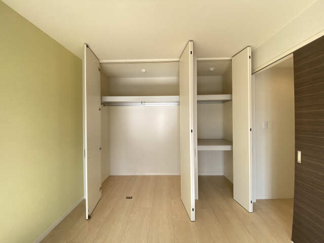 収納（西洋間）