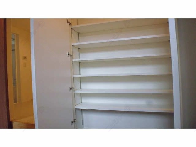 シューズボックス