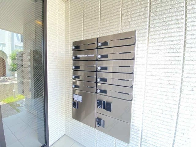 集合ポスト・宅配ＢＯＸ