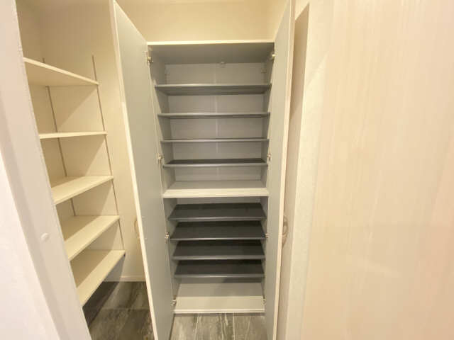 シューズBOX