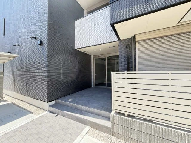 エントラ  ンス