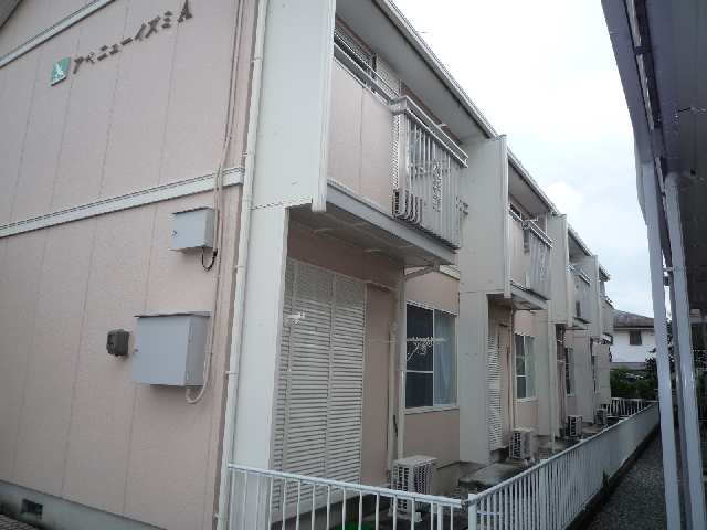 建物南