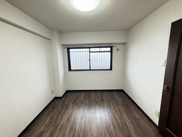 室内(北洋間)