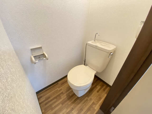 レジデンス青山 2階 WC